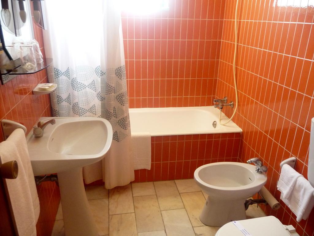 Hotel Tamargueira Figueira da Foz Kamer foto